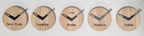 KUBRi 0003 - Dubové hodiny české výroby s 5 časovými zónami