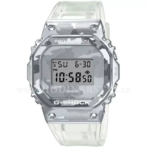 Hodinky Casio GM-5600SCM-1ER